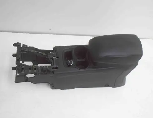 Ford Focus Center console 