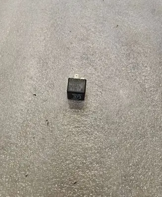 Volkswagen PASSAT B5.5 Other relay 8D0951253A