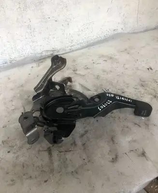 Infiniti Q50 Handbrake/parking brake lever assembly