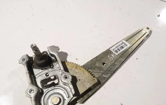Toyota Yaris Sliding door window regulator with motor 