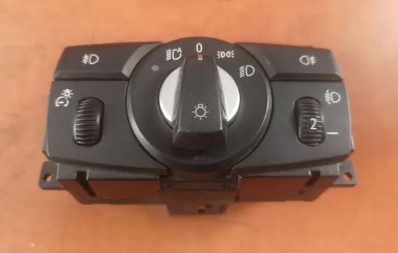 BMW 5 E60 E61 Light switch 6988566