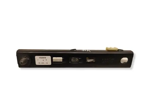 Renault Talisman Seat belt adjustment rail 878240875R