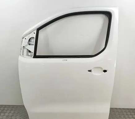 Opel Vivaro Front door 9811893780
