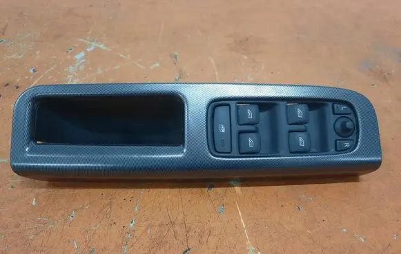 Volvo V50 Front door electric window regulator 31334349