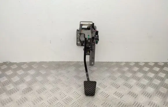 Hyundai i20 (BC3 BI3) Clutch pedal 32802Q0100