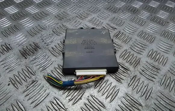 Toyota Prius (XW20) Power management control unit 8967047010 1012380151