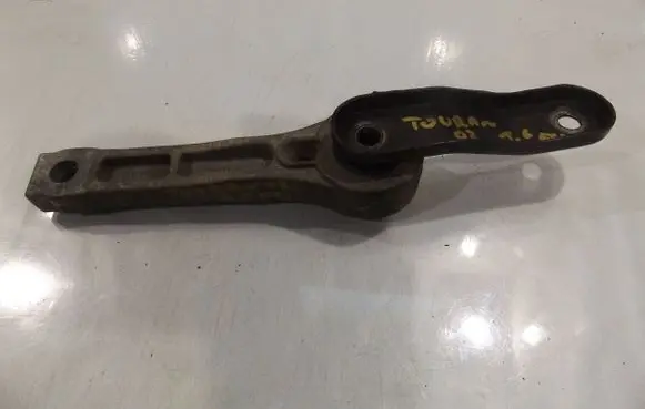 Volkswagen Touran I Engine mount bracket 1K0199855K