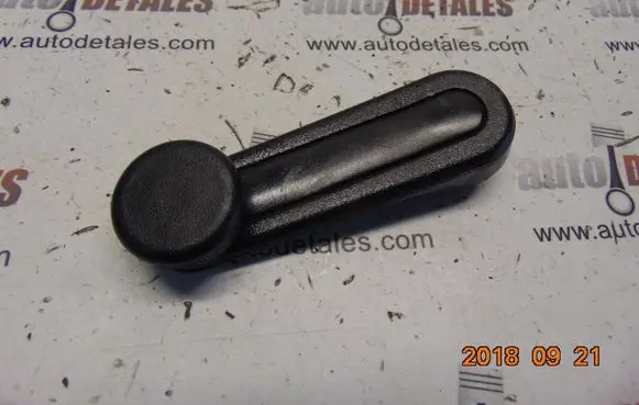 Toyota Avensis T270 Rear door window winding handle 6926002020