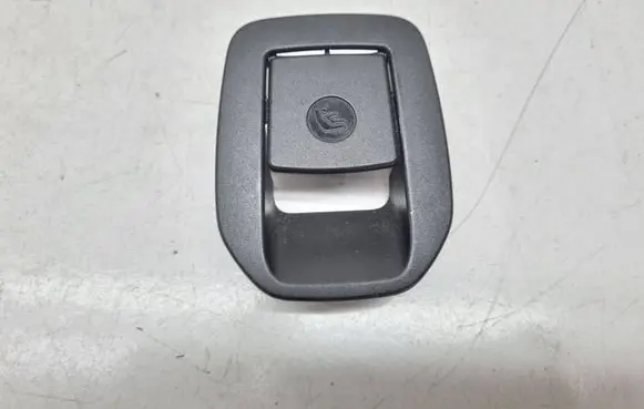 BMW 3 E92 E93 ISOFIX cover 6962764
