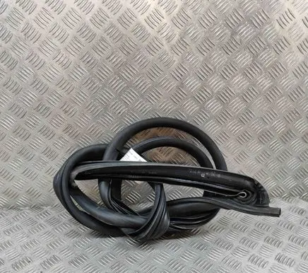 Maserati Ghibli Rubber seal front coupe door 670153403