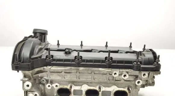 Maserati Ghibli Engine head 90352085F