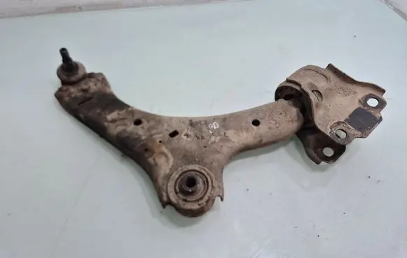 Volvo S60 Front lower control arm/wishbone 