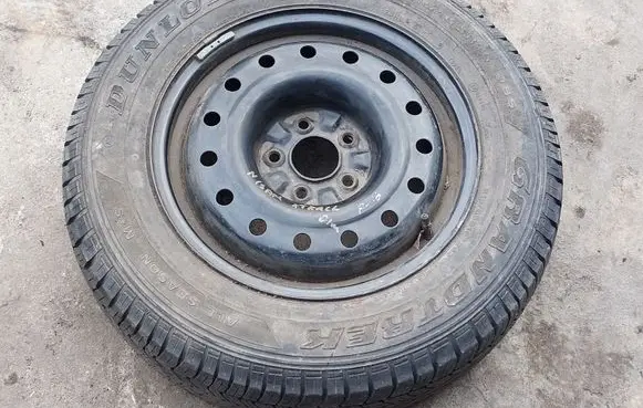 Nissan X-Trail T30 R16 spare wheel 