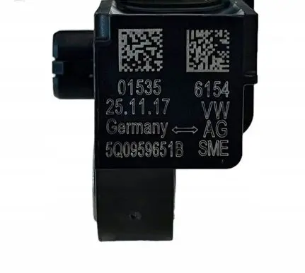 Volkswagen Touran III Airbag deployment crash/impact sensor 5Q0959651B