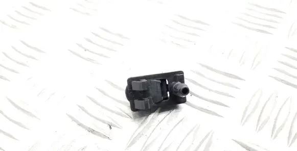 Skoda Octavia Mk3 (5E) Windshield washer spray nozzle 1Z0955985