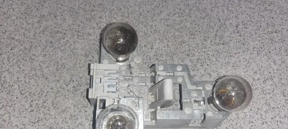 BMW 3 E46 Tail light bulb cover holder 6928383