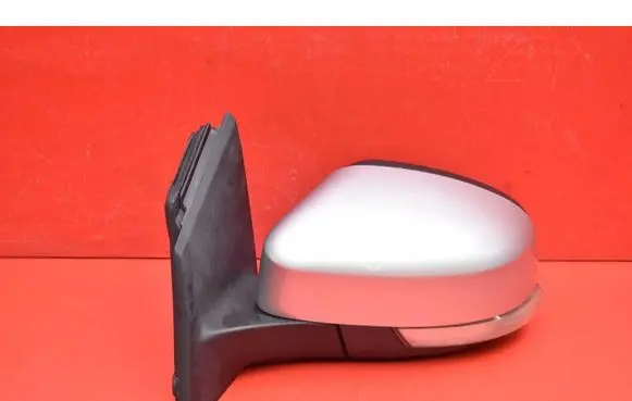 Ford Focus Front door electric wing mirror 024550