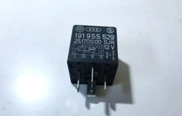 Volkswagen Golf IV Other relay 191955529 25170000