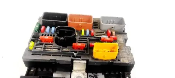 Citroen C5 Fuse box set 9666700180