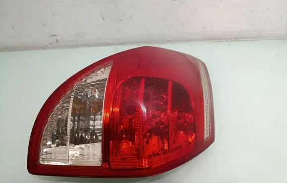 Toyota RAV 4 (XA30) Rear/tail lights