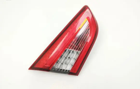 Tailgate rear/tail lights