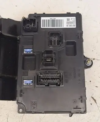 Citroen C4 I Relay mounting block S180085003E A2C53327821