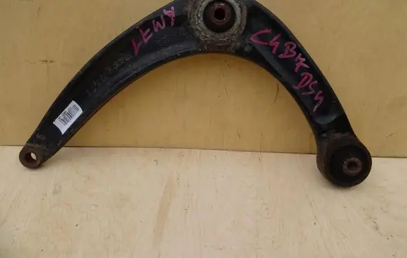 Citroen C4 Grand Picasso Front control arm 833548