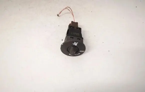 Passenger airbag on/off switch
