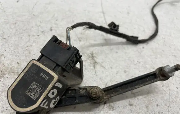 BMW 7 F01 F02 F03 F04 Headlight/headlamp level sensor 6788573