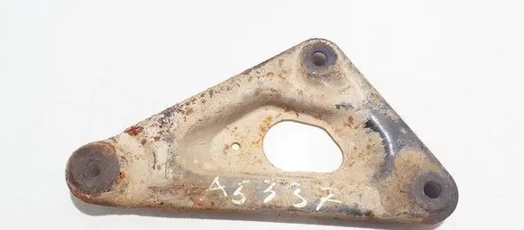 Opel Zafira A Engine mounting bracket