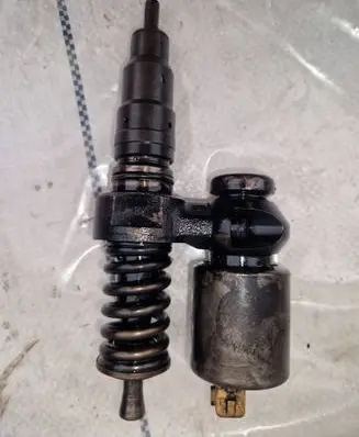Land Rover Discovery Fuel injector Msc100670