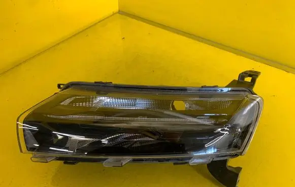 Dacia Spring Headlight/headlamp 266052417R