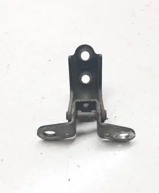 KIA Sportage Front door lower hinge 