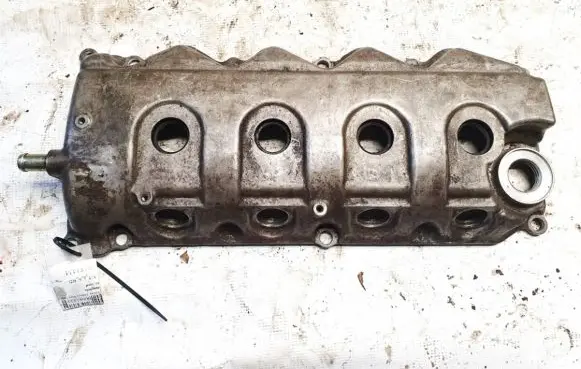 Nissan Almera Tino Rocker cam cover 