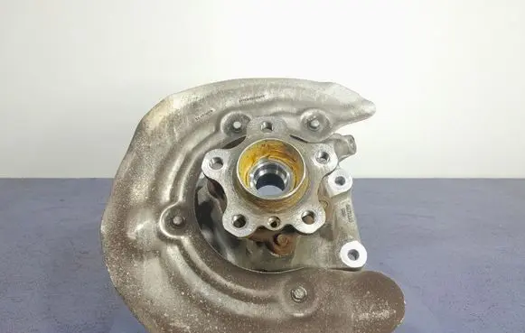 BMW X3 E83 Front wheel hub spindle knuckle 6871030
