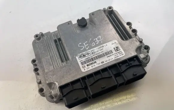 Ford Focus Engine control unit/module 9M5112A650LA
