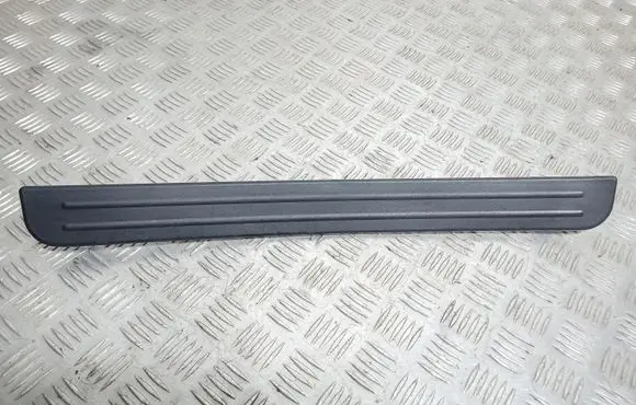 Mazda CX-7 Front sill trim cover EG21687
