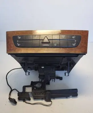 Mercedes-Benz E W211 A set of switches A2116800552