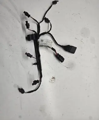 Volkswagen Tiguan Allspace Fuel injector wires 06L971627AB