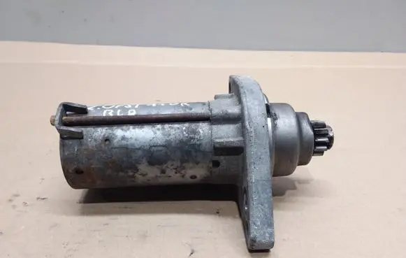 Skoda Octavia Mk2 (1Z) Starter motor 02Z911023G