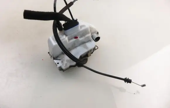 Citroen C2 Front door lock 