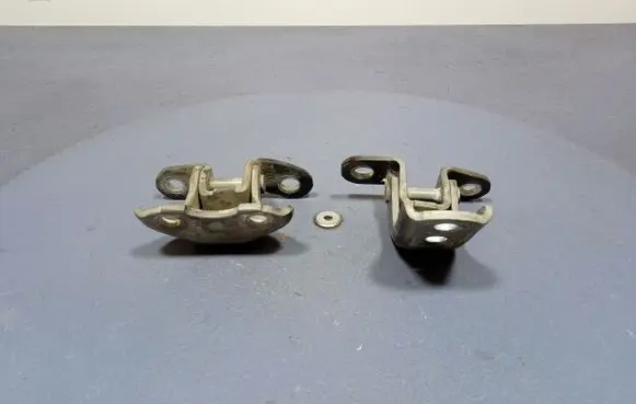 Lexus IS III XE30 Front door hinge set 