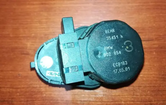 BMW 3 E46 Intake manifold valve actuator/motor 6902854