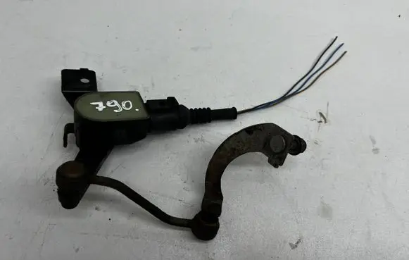 Volkswagen PASSAT B6 Front height sensor lever 1T0907503 161006 6PM00873900