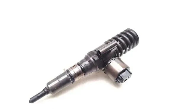 Fuel injector