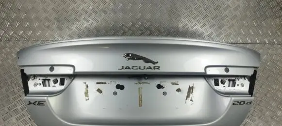 Jaguar XE Tailgate/trunk/boot lid