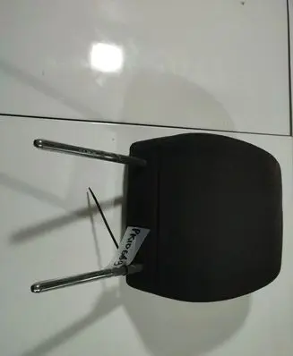Ford Focus Front seat headrest 