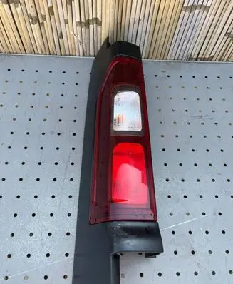 Renault Trafic III (X82) Rear/tail lights