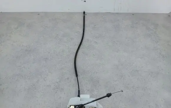 Citroen C3 Pluriel Front door lock