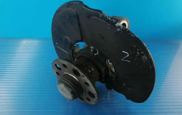 Mercedes-Benz E W212 Front wheel hub spindle knuckle